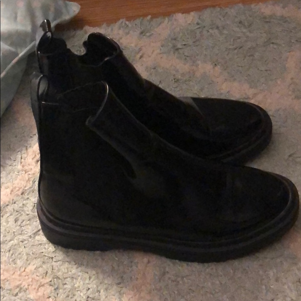 Black Chelsea Boots